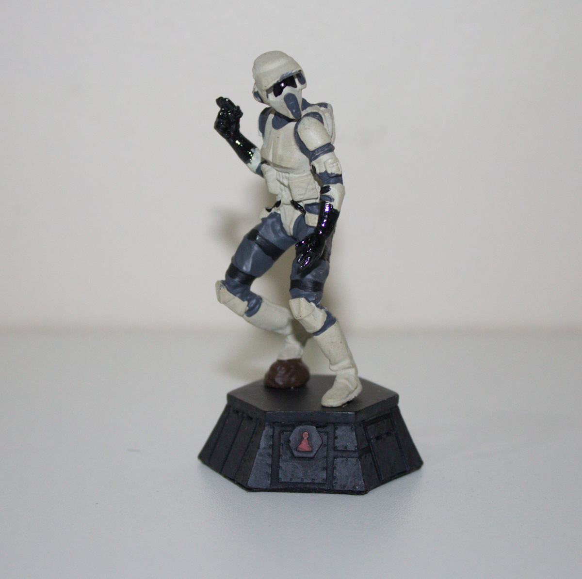 Coleção Xadrez Star Wars Sandtrooper Miniatura Oficial em Promoção