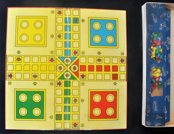 Antigo jogo de Ludo, Ludo Real e Xadrez Chinês, marca E