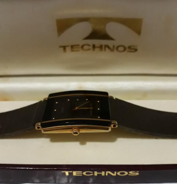 TECHNOS - Relógio Black em acrilico na caixa original -