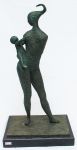 Carybé, "Negra Bahiana" escultura em bronze. Peça assinada. 65 cm alt